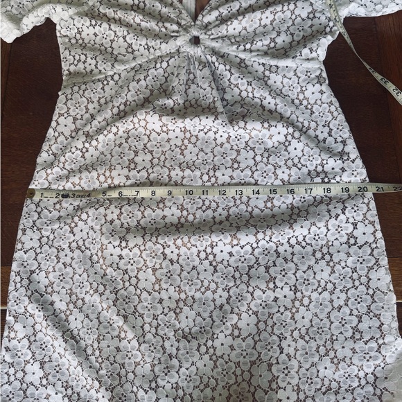 NWT Michael Kors Feminine White Lace Keyhole Dress Delicate Puff Sleeves Sz 12 - Picture 15 of 15